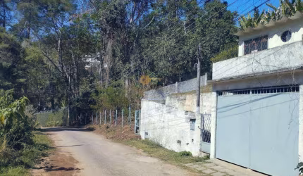 Casa para Venda em Teresópolis, Granja Florestal, 2 dormitórios, 1 banheiro, 1 vaga