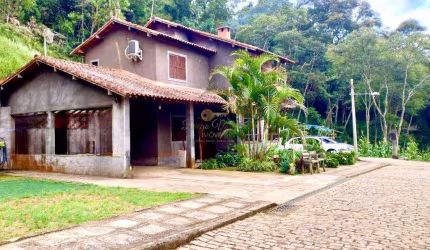 Casa para Venda em Teresópolis, Parque do Imbui, 6 dormitórios, 1 suíte, 4 banheiros, 5 vagas