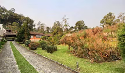 Casa para Venda em Teresópolis, Carlos Guinle, 6 dormitórios, 2 suítes, 6 banheiros, 2 vagas