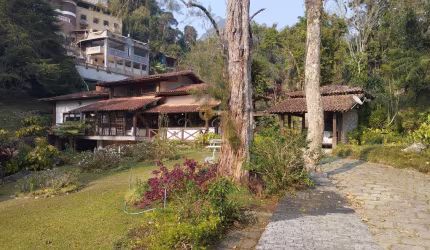 Casa para Venda em Teresópolis, Parque do Ingá, 3 dormitórios, 2 suítes, 3 banheiros, 2 vagas