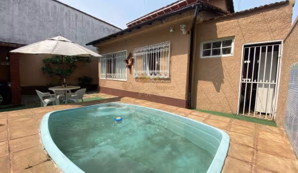 Casa para Venda em Teresópolis, Agriões, 3 dormitórios, 1 suíte, 2 banheiros, 2 vagas