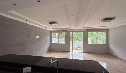 Casa para Venda em Teresópolis, Venda Nova, 2 dormitórios, 1 suíte, 1 banheiro