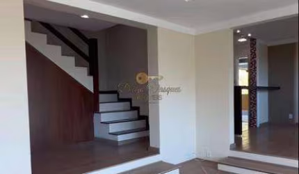 Casa para Venda em Petrópolis, Castelanea, 4 dormitórios, 1 suíte, 3 banheiros, 4 vagas