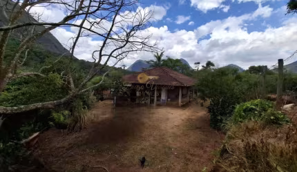 Sítio para Venda em Teresópolis, Santa Rita, 3 dormitórios, 1 banheiro, 4 vagas