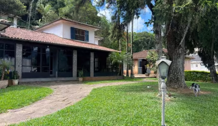 Casa para Venda em Petrópolis, Valparaíso, 5 dormitórios, 5 banheiros, 5 vagas