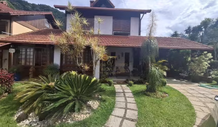 Casa em Condomínio para Venda em Teresópolis, Granja Guarani, 4 dormitórios, 4 suítes, 4 banheiros, 2 vagas