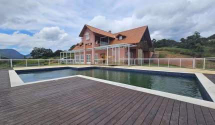 Terreno em Condomínio para Venda em Teresópolis, Pessegueiros