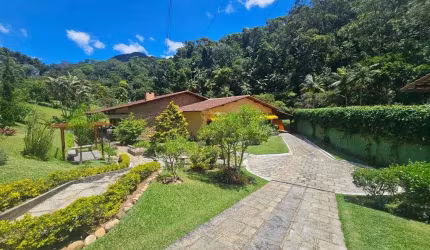 Casa em Condomínio para Venda em Teresópolis, Carlos Guinle, 4 dormitórios, 2 suítes, 6 banheiros, 7 vagas