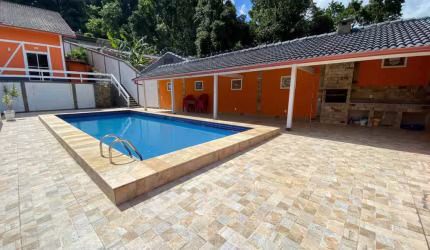 Casa em Condomínio para Venda em Teresópolis, Granja Guarani, 3 dormitórios, 1 suíte, 3 banheiros, 1 vaga