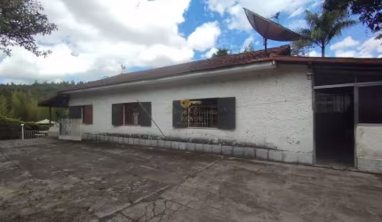 Casa para Venda em Teresópolis, Posse, 3 dormitórios, 1 suíte, 2 banheiros, 3 vagas