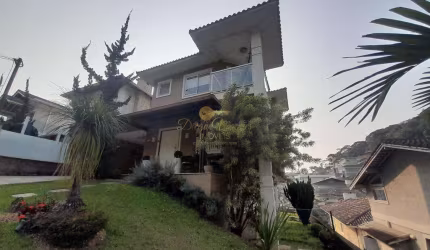 Casa em Condomínio para Venda em Teresópolis, Tijuca, 4 dormitórios, 2 suítes, 3 banheiros, 2 vagas