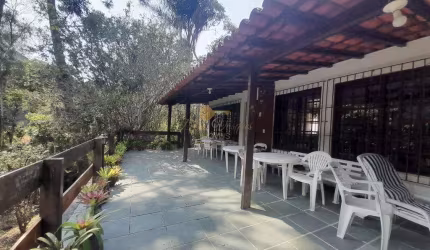 Casa para Venda em Teresópolis, Albuquerque, 5 dormitórios, 2 suítes, 3 banheiros, 3 vagas
