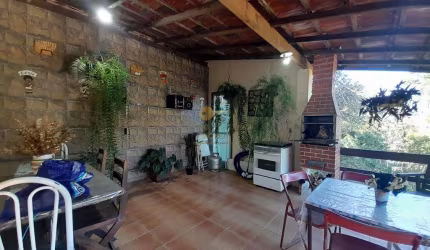 Casa para Venda em Teresópolis, Parque do Imbui, 2 dormitórios, 1 banheiro, 1 vaga
