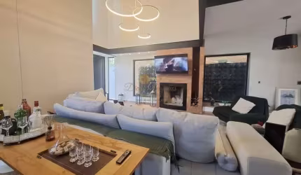 Casa para Venda em Teresópolis, Iucas, 5 dormitórios, 3 suítes, 5 banheiros, 5 vagas