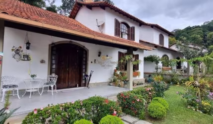 Casa em Condomínio para Venda em Teresópolis, Várzea, 3 dormitórios, 1 suíte, 4 banheiros, 5 vagas