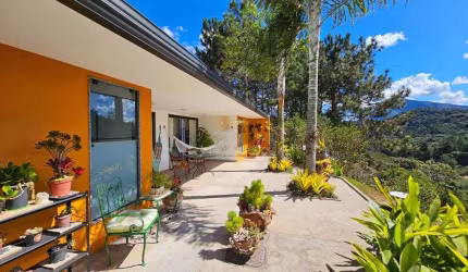 Casa em Condomínio para Venda em Teresópolis, Green Valley, 4 dormitórios, 4 suítes, 5 banheiros, 2 vagas