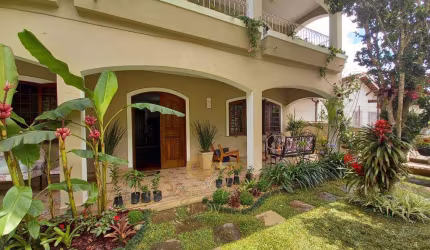 Casa para Venda em Teresópolis, Várzea, 3 dormitórios, 2 suítes, 2 banheiros, 2 vagas