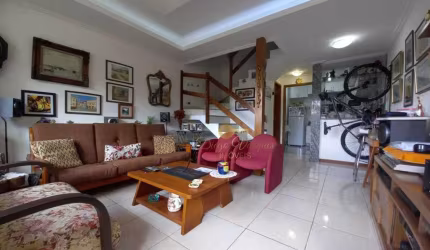 Casa em Condomínio para Venda em Teresópolis, Cascata dos Amores, 3 dormitórios, 1 suíte, 2 banheiros, 1 vaga