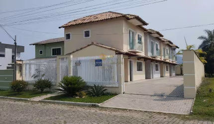 Casa em Condomínio para Venda em Guapimirim, Cotia, 3 dormitórios, 1 suíte, 2 banheiros, 1 vaga