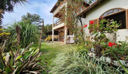Casa para Venda em Teresópolis, Albuquerque, 2 dormitórios, 2 banheiros, 5 vagas