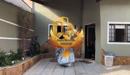 Casa Térrea !! Condomínio São Francisco !! Excelente Oportunidade !!
