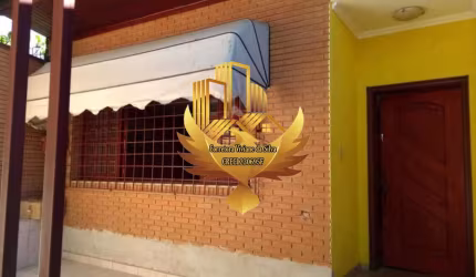 Imperdível: Casa à venda em Taubaté-SP, Campos Elíseos, 6 quartos, 1 suíte, 2 salas, 3 banheiros, 4 vagas, 350m².