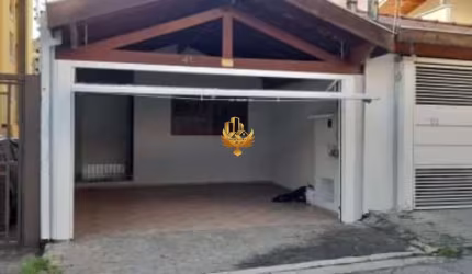 Casa à venda em Taubaté-SP, Granja Daniel: 2 quartos, 1 suíte, 1 sala, banheiro, 2 vagas de garagem, 62m². Venha conhecer!