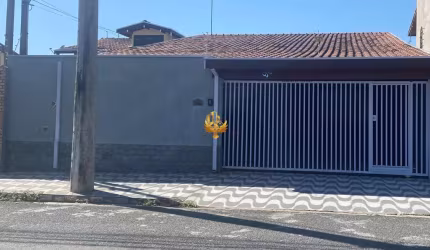 Imperdível oportunidade: Casa à venda em Taubaté-SP, Parque São Cristóvão! 3 quartos, 1 suíte, 1 sala, 2 banheiros, 2 vagas.