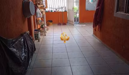 Imperdível: Casa à venda em Taubaté-SP, Parque Senhor do Bonfim - 3 quartos, 1 sala, 1 banheiro, 4 vagas, 250m²!