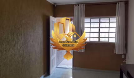 Casa à venda em Taubaté-SP, bairro Jardim Hípica Pinheiro, 2 quartos, 1 sala, 1 banheiro, 3 vagas de garagem, 250m² de área.