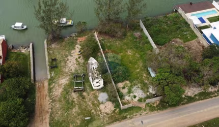 TERRENO NA BEIRA DO CANAL DA MARINA!!!