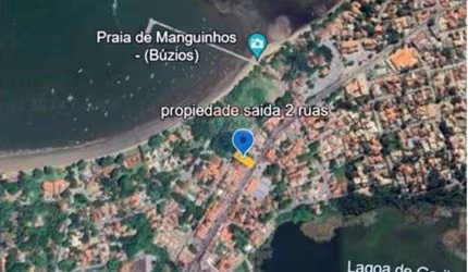 À Venda: Prédio com 3 Casas + 2 Kitnets, Saída para 2 Ruas, na Melhor Localização Comercial de Búzios/RJ