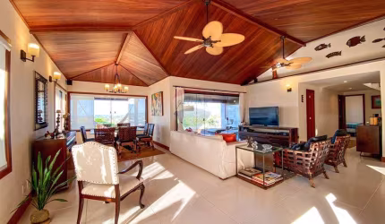 Casa à venda com vista mar em Geribá, Búzios!