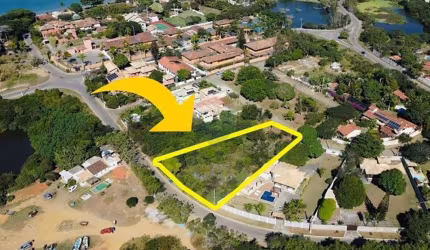 Terreno com RGI à venda na Ferradura a 350m da praia em Búzios por R$ 1.190.000,00!!!