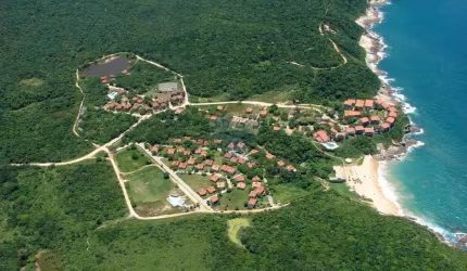 Belíssima e ótima oportunidade em condomínio na Praia dos Caravelas em Búzios, RJ
