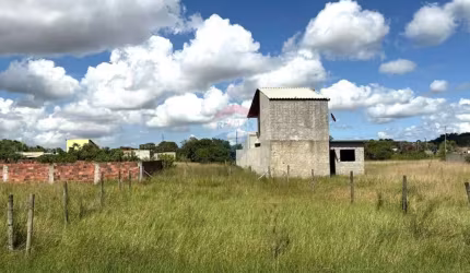 Terreno plano em ótima localização no Loteamento Caminho de Búzios