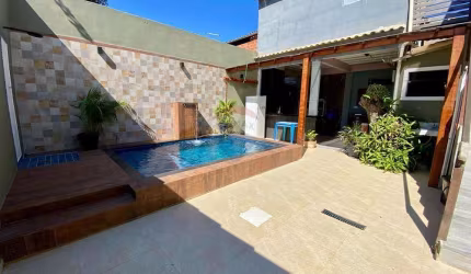 Casa com piscina à venda na Vila Verde R$ 225.000