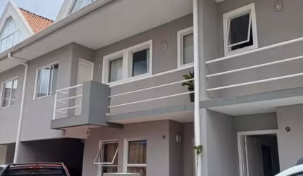 Sobrado para Venda em Curitiba, Boqueirão, 3 dormitórios, 1 suíte, 3 banheiros, 2 vagas