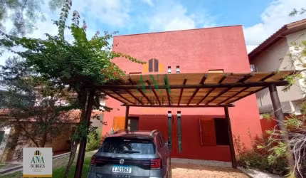 Vendo ou Alugo Casa condomínio Granja Olga 305 m² AC  250 m² Terreno.