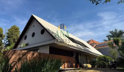 Casa linda a venda em condomínio Lago Azul