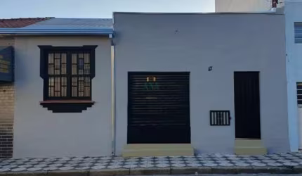 Casa para Fins Comerciais / Residencial