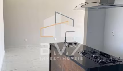 Linda casa no Wanel Ville com 3 suítes.  Garagem 4 veículos 2 cobertos.  Sala 2 ambientes com pé direito duplo.
