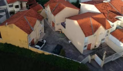 Sobrado na Zona Leste com 02 Suítes