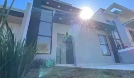 Casa com piscina na Zona Norte