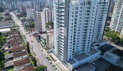 APARTAMENTO DE FRENTE AO BATALHÃO ANDAR ALTO
