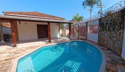 Casa com 3 dorms, Imperador, Praia Grande - R$ 680 mil, Cod: 1010