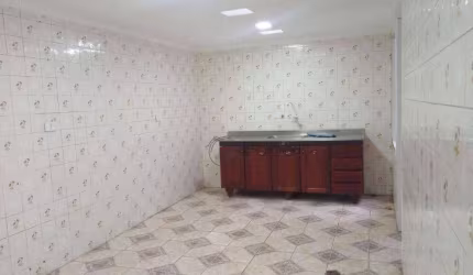 Casa com 2 dormitórios para alugar, 160 m² por R$ 3.000,00/mês - Jardim Aida - Guarulhos/SP