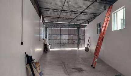 Salão 120 m² / Jardim do Triunfo