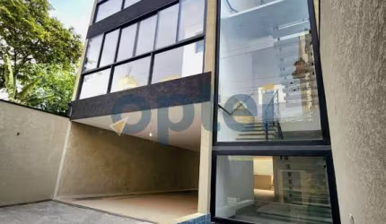 Sobrado Comercial ou Residencial com 3 Suítes, 6 vagas Piscina no Centro de São Bernardo do Campo