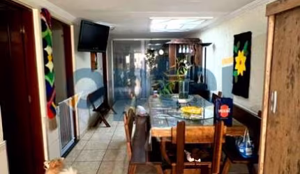 LINDO SOBRADO COM 254,25 M², 03 QUARTOS, 01 SUITE, 02 QUARTOS COM SACADA -04 BANHEIROS , 04 VAGAS VILA DAYSI-SBC